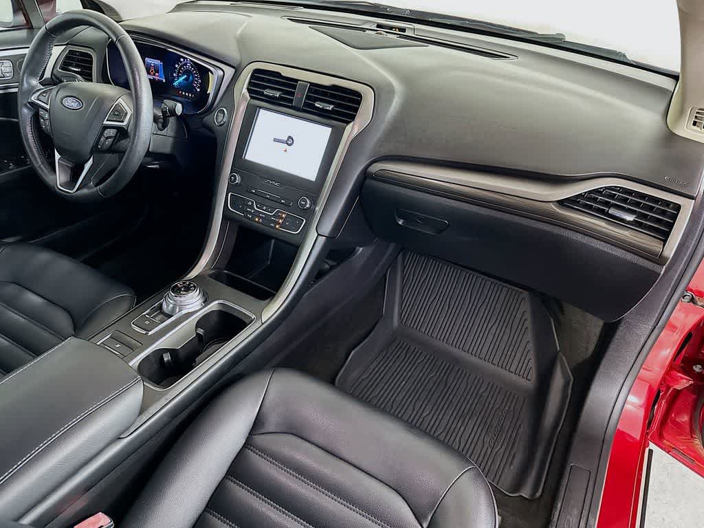 Thumbnail: 2020 Ford Fusion - 33