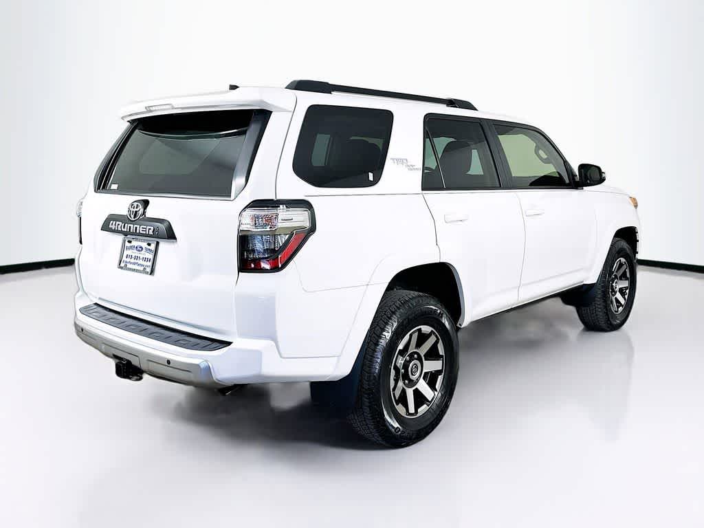 Thumbnail: 2024 Toyota 4Runner - 25