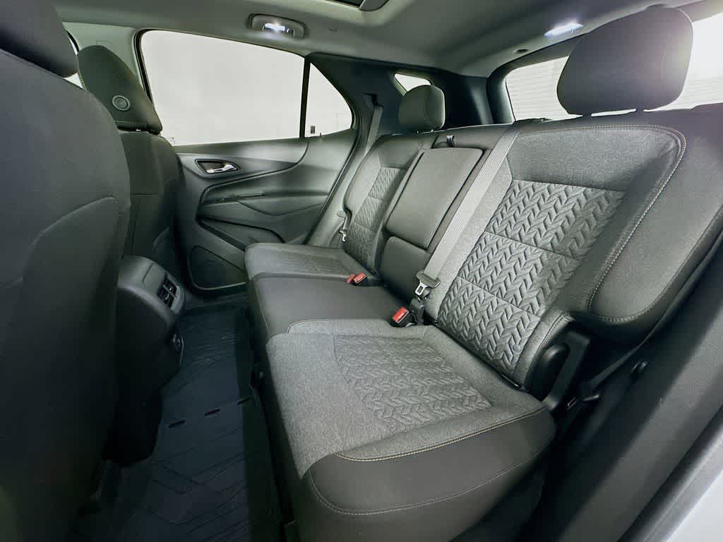 Thumbnail: 2022 Chevrolet Equinox - 14