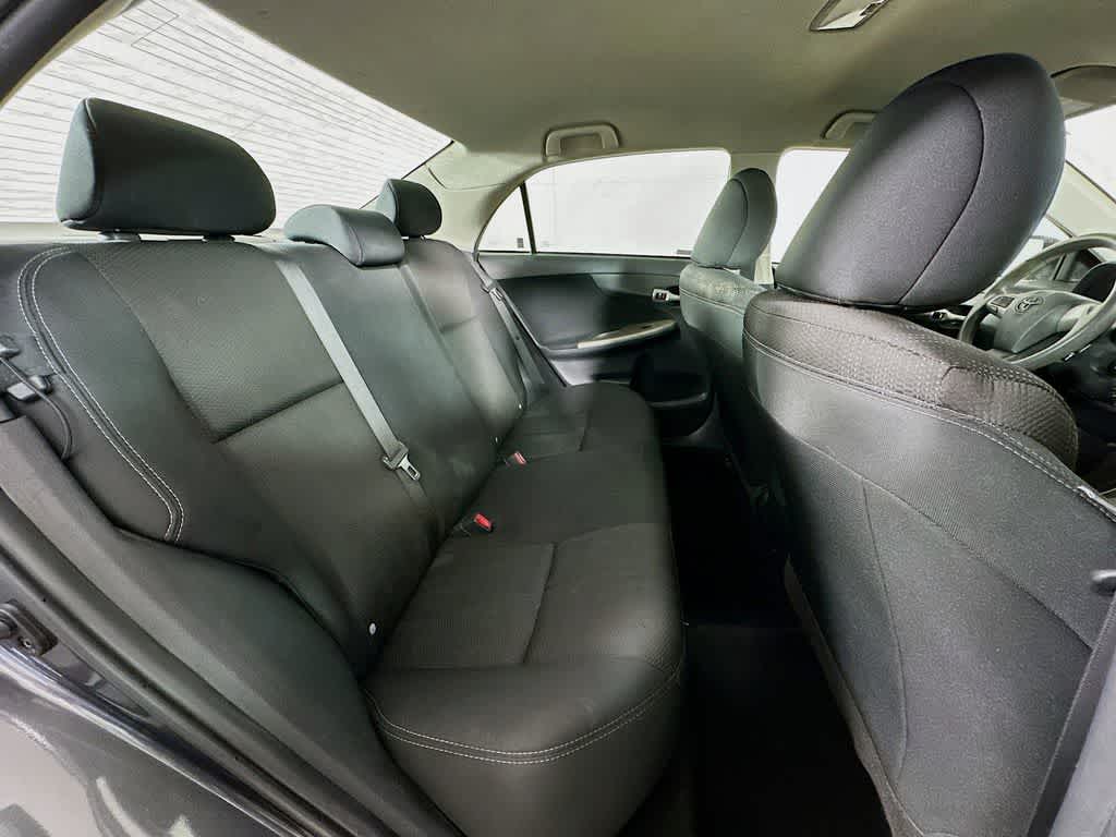 Thumbnail: 2013 Toyota Corolla - 28