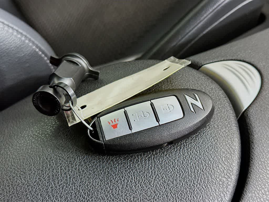 Thumbnail: 2013 Nissan Z - 19
