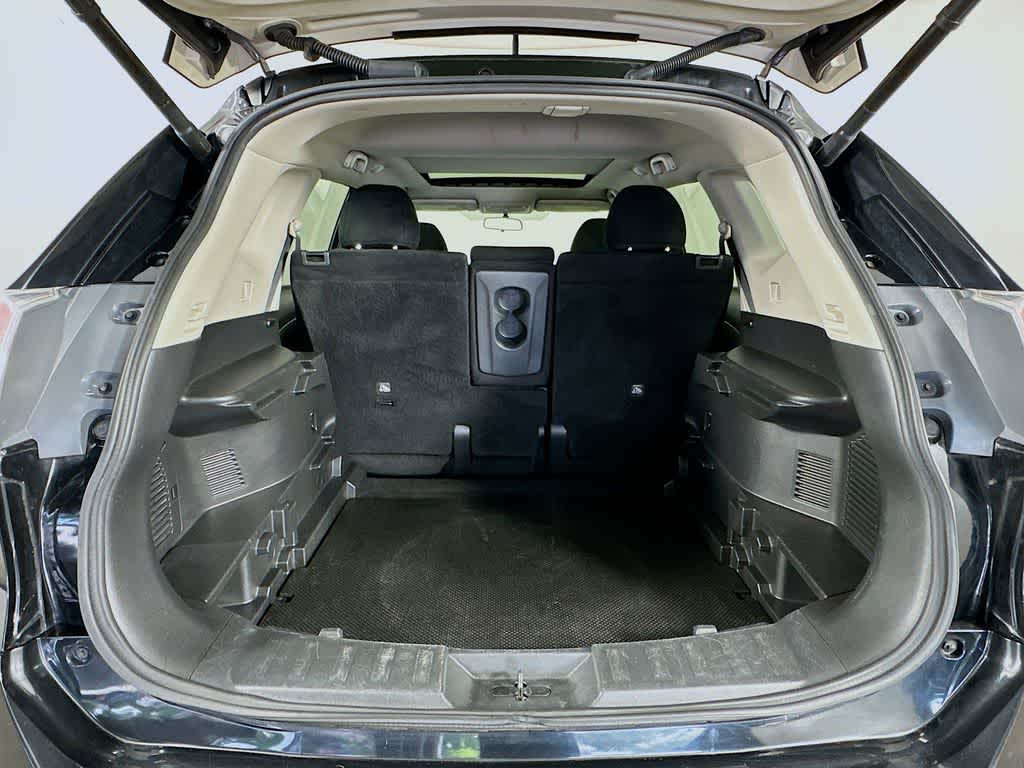 Thumbnail: 2016 Nissan Rogue - 21