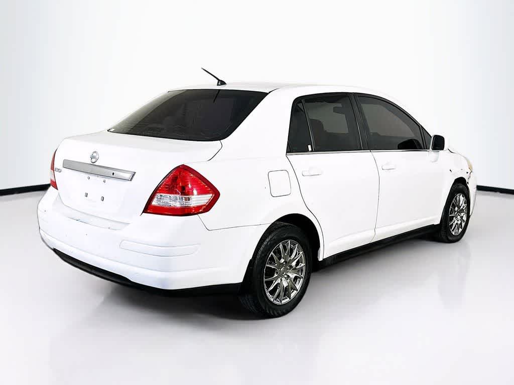 Thumbnail: 2009 Nissan Versa - 23