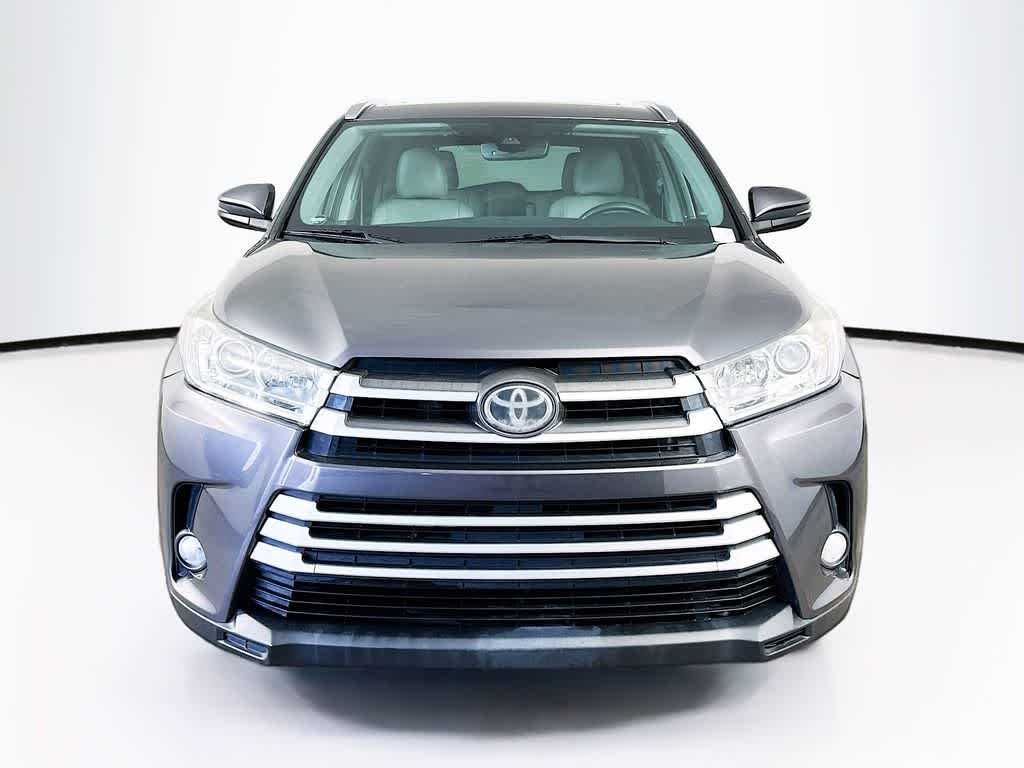 Thumbnail: 2019 Toyota Highlander - 6