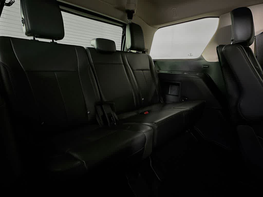 Thumbnail: 2022 Ford Expedition - 31