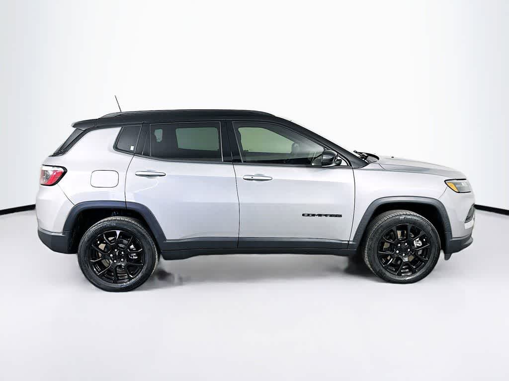 Thumbnail: 2023 Jeep Compass - 26