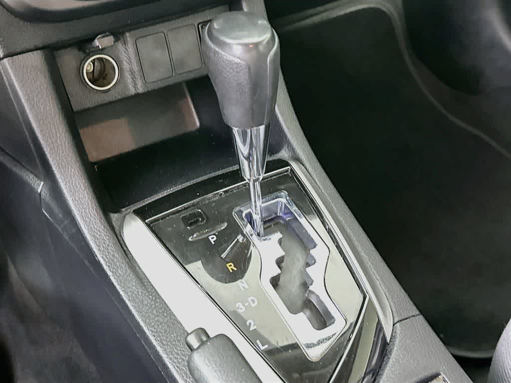 Thumbnail: 2016 Toyota Corolla - 18