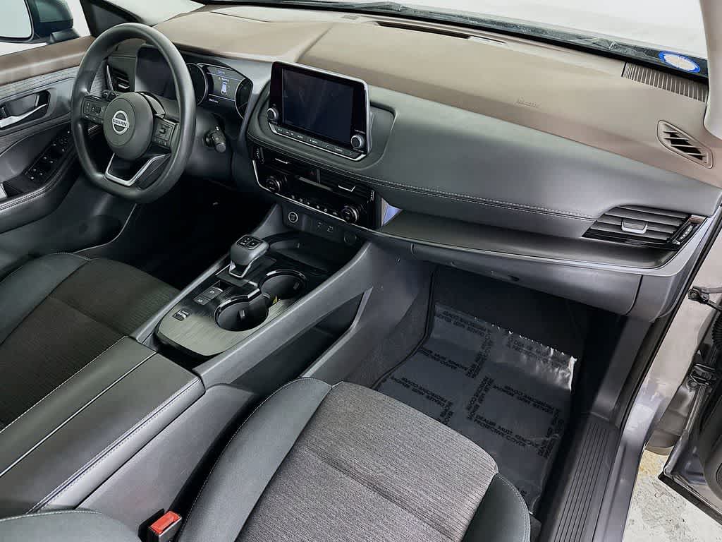 Thumbnail: 2021 Nissan Rogue - 31