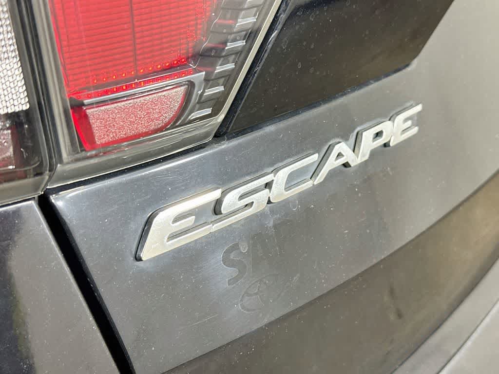 Thumbnail: 2017 Ford Escape - 7