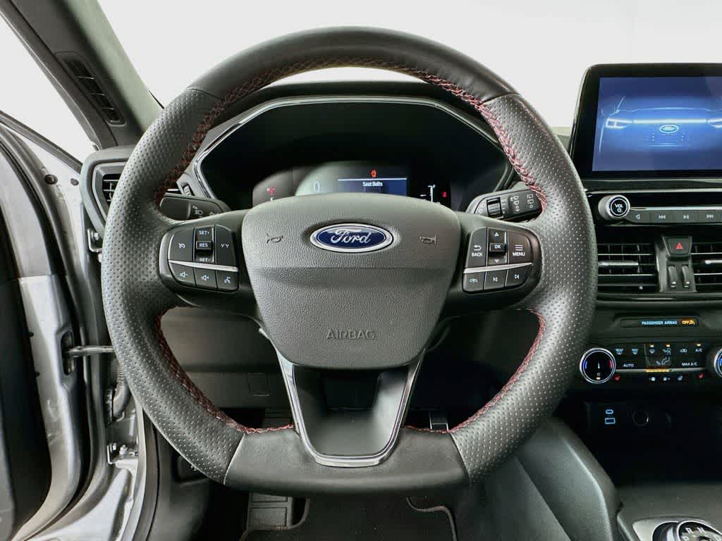 Thumbnail: 2023 Ford Escape - 16