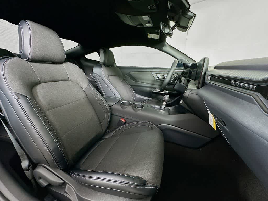 Thumbnail: 2026 Ford Mustang - 14