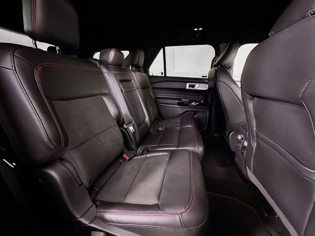 Thumbnail: 2022 Ford Explorer - 34