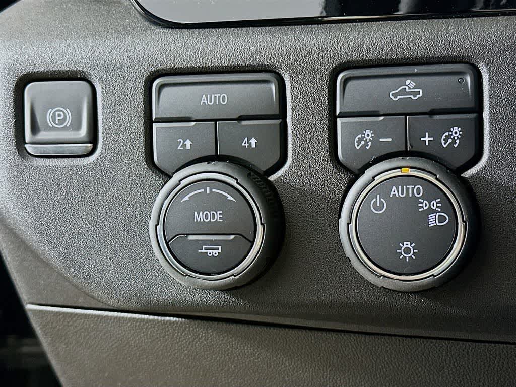 Thumbnail: 2025 Chevrolet Silverado 1500 - 26