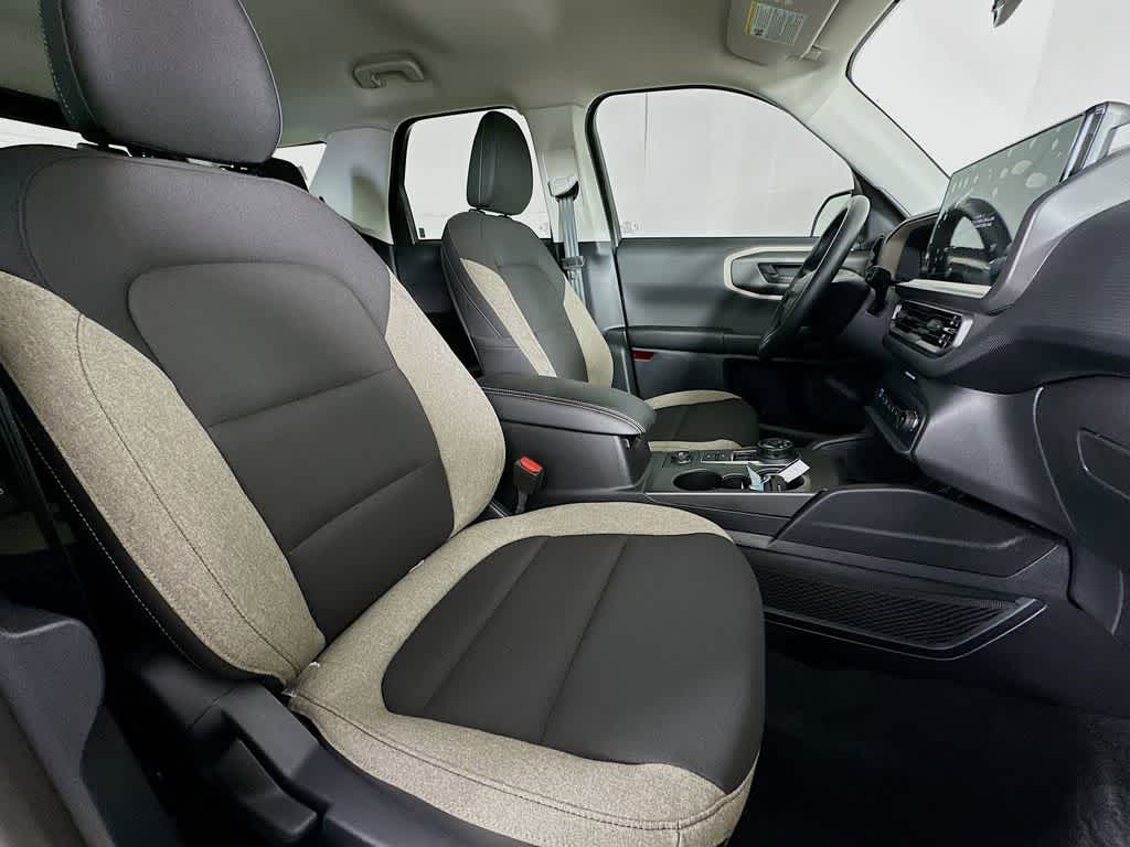 Thumbnail: 2025 Ford Bronco Sport - 15