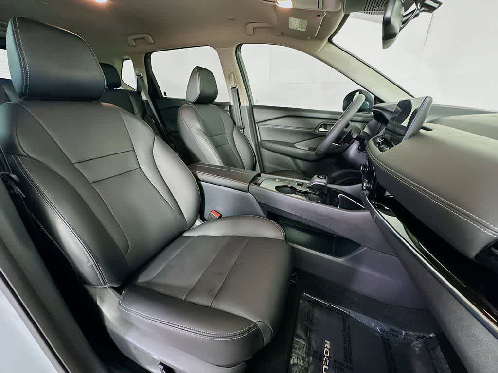 Thumbnail: 2024 Nissan Rogue - 15