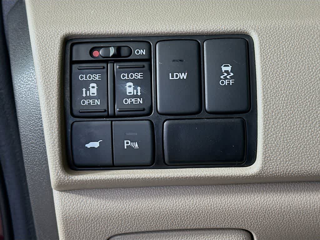 Thumbnail: 2014 Honda Odyssey - 27