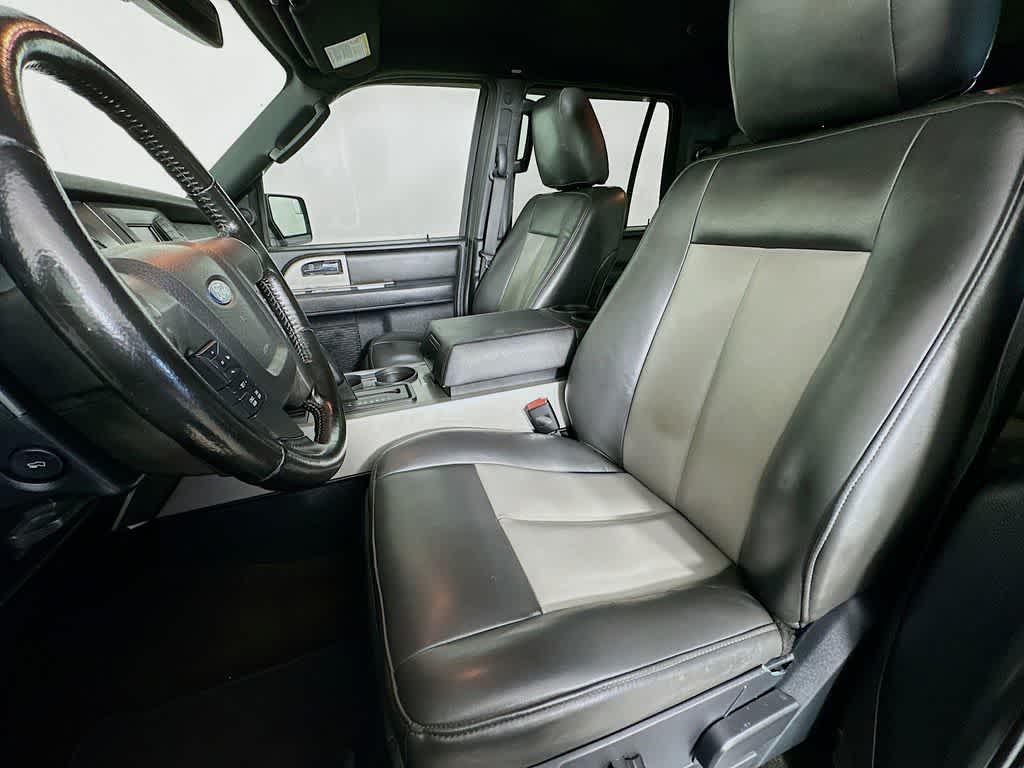 2016 Ford Expedition XLT 12