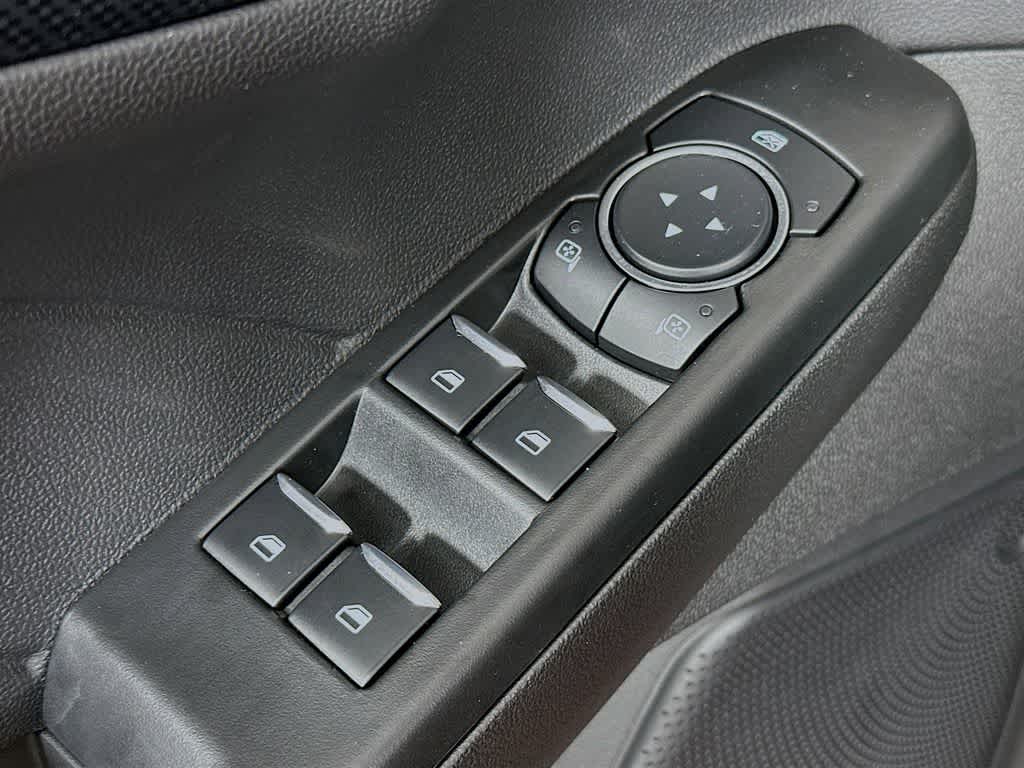 2025 Ford Escape ST-Line 29