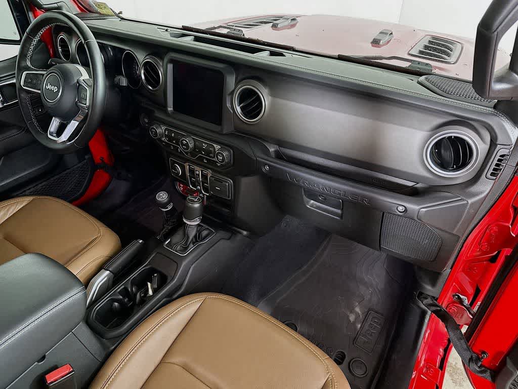 Thumbnail: 2022 Jeep Wrangler - 31