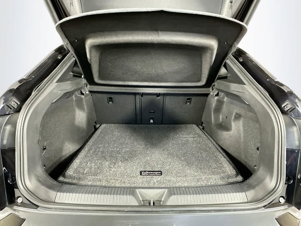 Thumbnail: 2023 Volkswagen ID.4 - 19