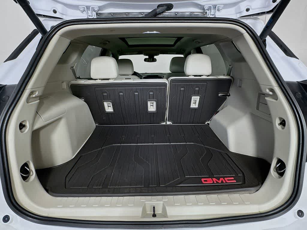 Thumbnail: 2022 GMC Terrain - 21