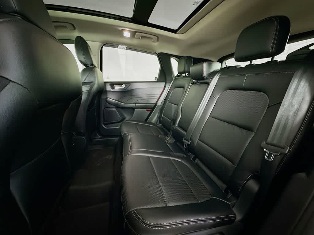 Thumbnail: 2022 Ford Escape - 14