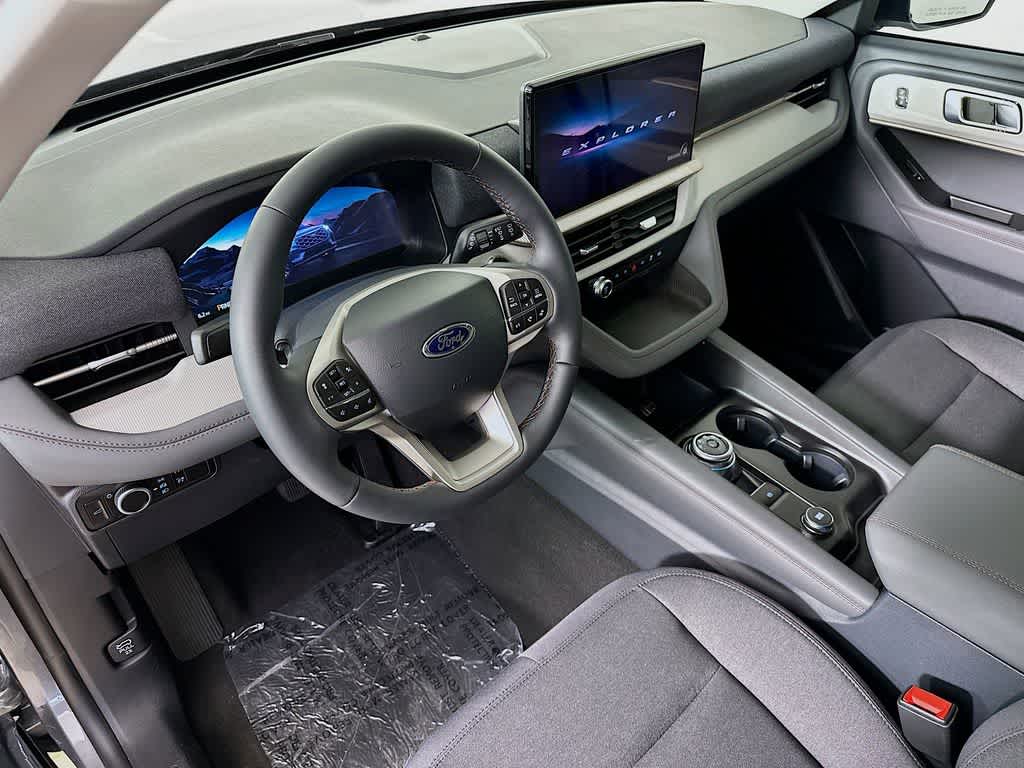 Thumbnail: 2026 Ford Explorer - 2