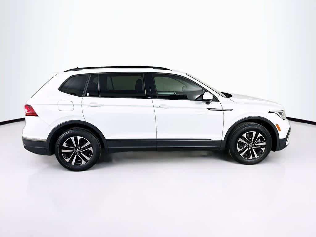 Thumbnail: 2022 Volkswagen Tiguan - 25