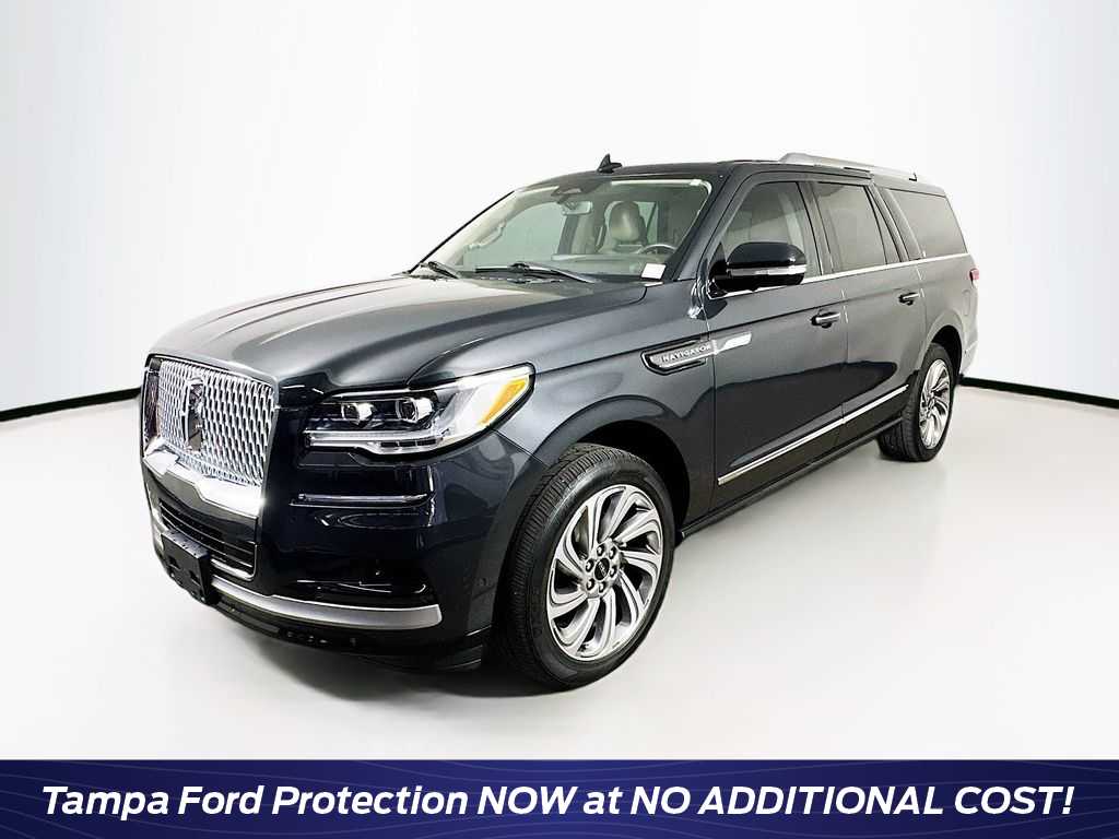 2022 Lincoln Navigator L Reserve Hero Image