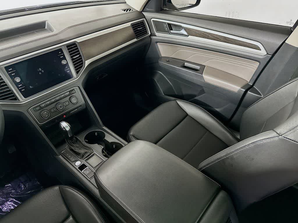 Thumbnail: 2021 Volkswagen Atlas - 10