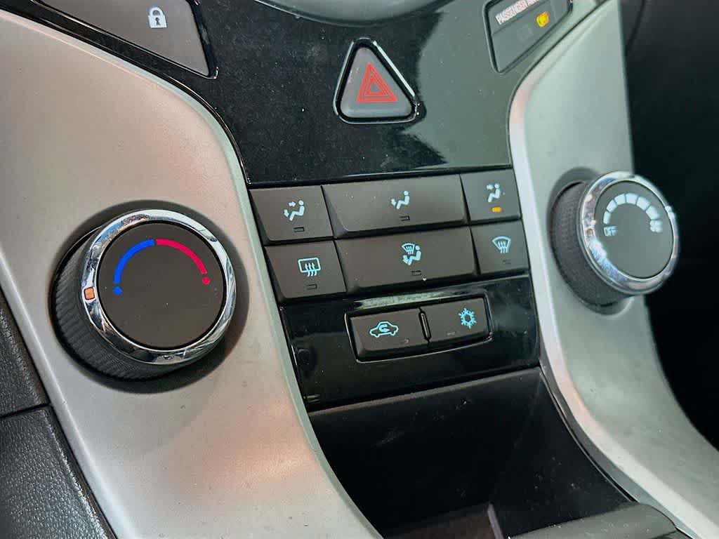 Thumbnail: 2013 Chevrolet Cruze - 17