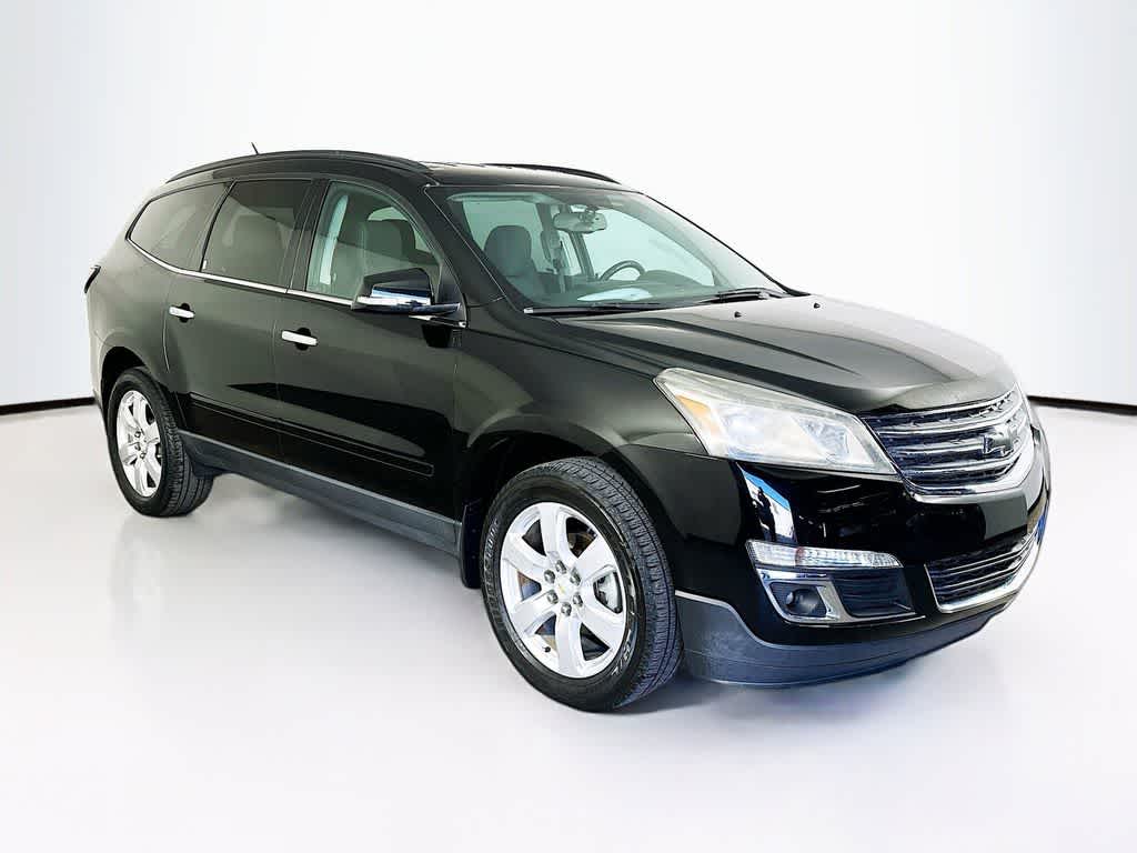 Thumbnail: 2017 Chevrolet Traverse - 24