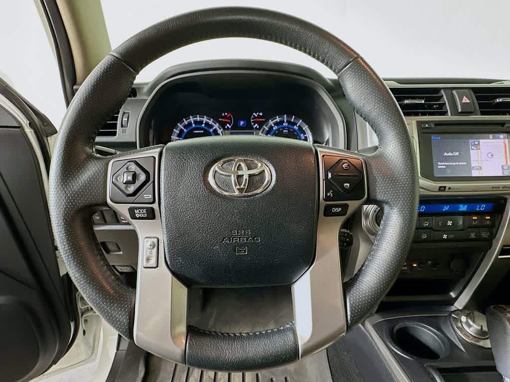 Thumbnail: 2017 Toyota 4Runner - 16