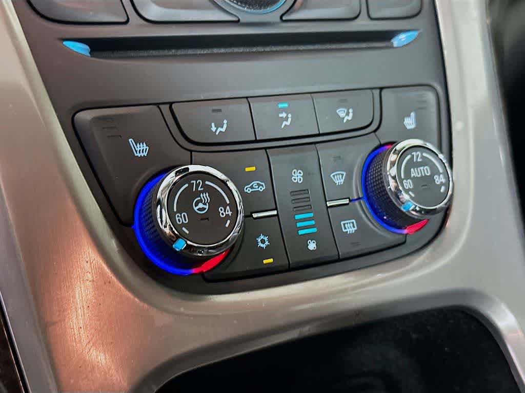 Thumbnail: 2014 Buick Verano - 17