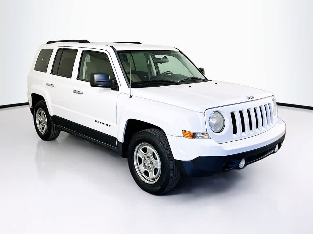 Thumbnail: 2014 Jeep Patriot - 23