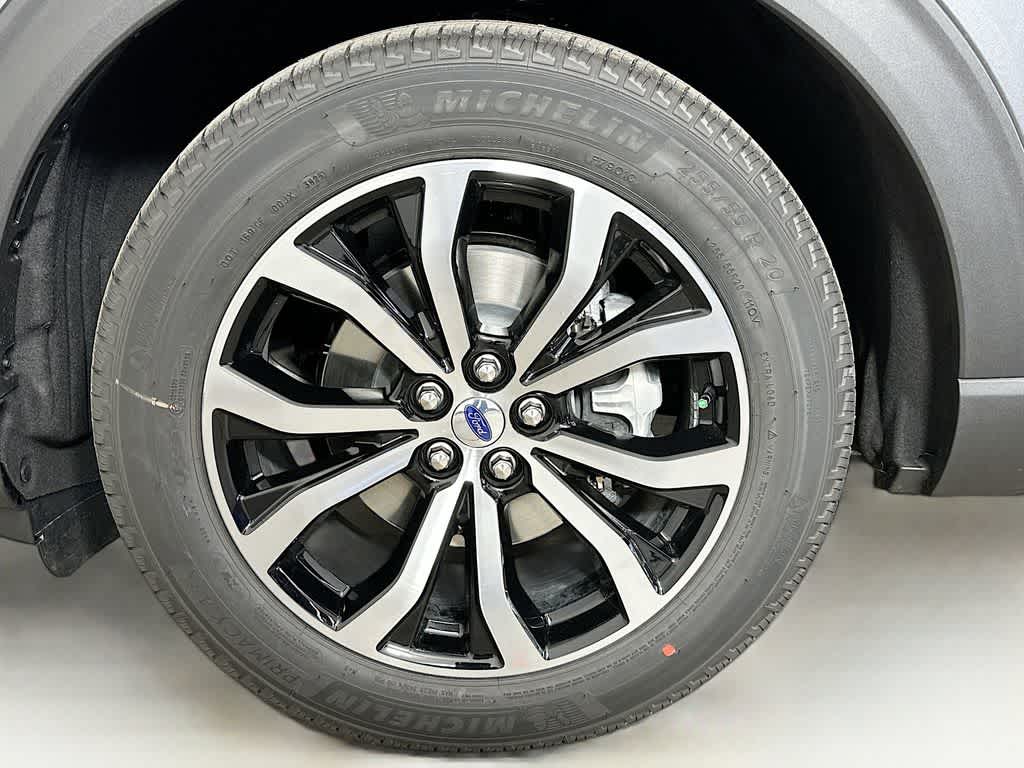 Thumbnail: 2026 Ford Explorer - 8