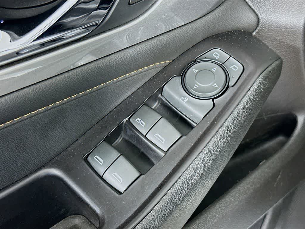 Thumbnail: 2019 Chevrolet Traverse - 28
