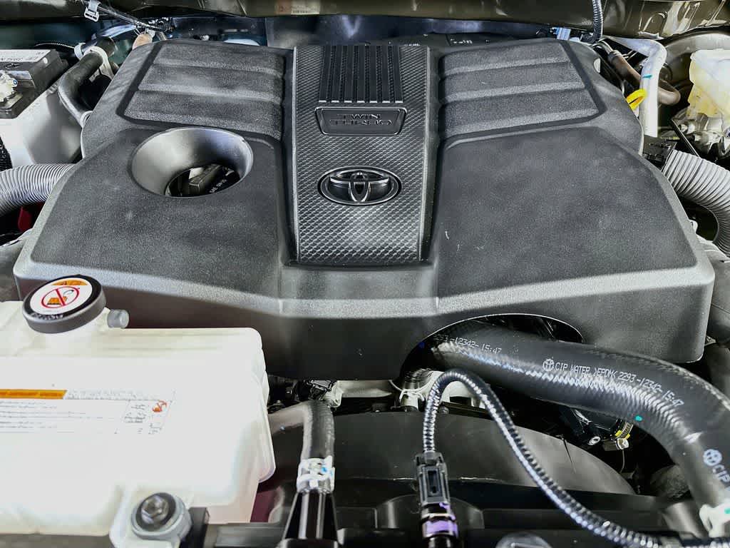 Thumbnail: 2024 Toyota Tundra - 9