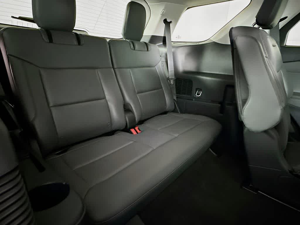 Thumbnail: 2025 Ford Explorer - 31