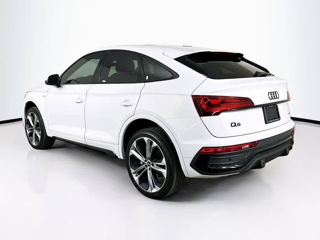 Thumbnail: 2023 Audi Q5 - 4