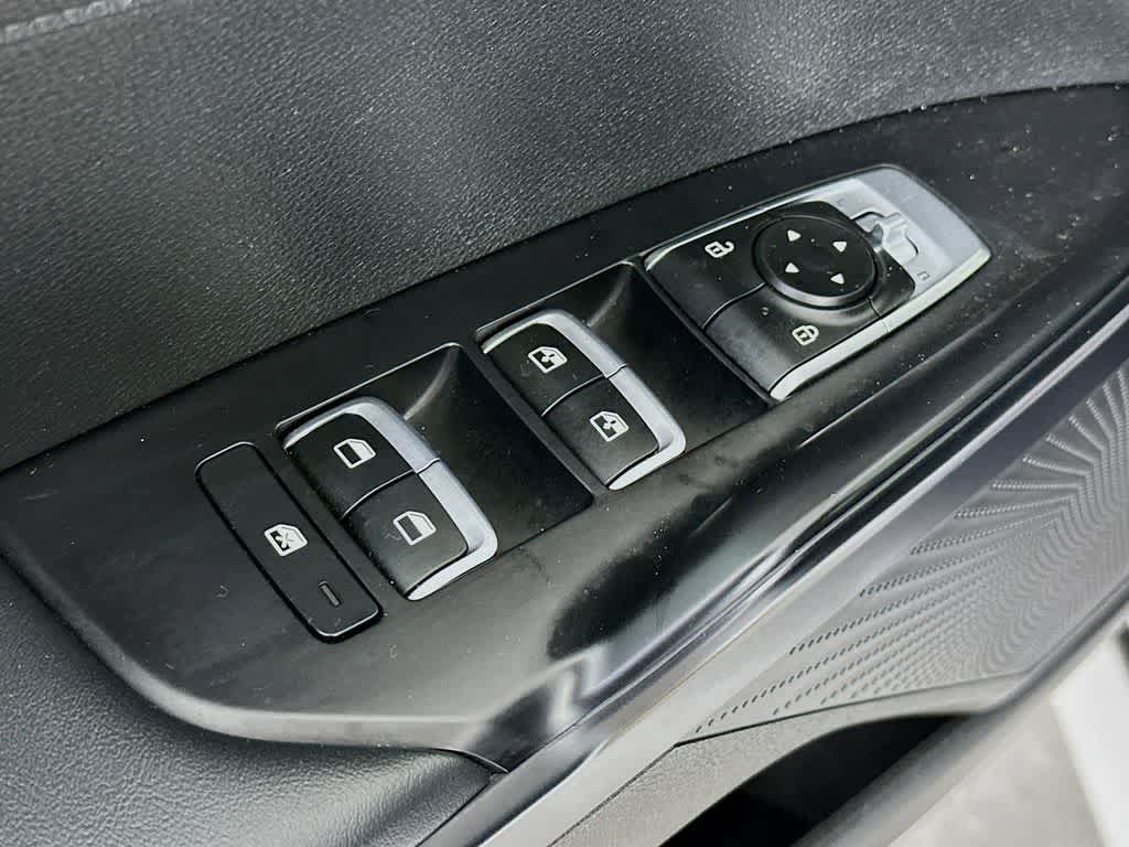 Thumbnail: 2022 Kia K5 - 29