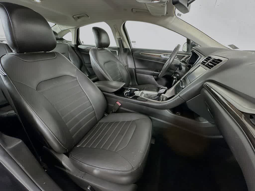 Thumbnail: 2014 Ford Fusion - 15