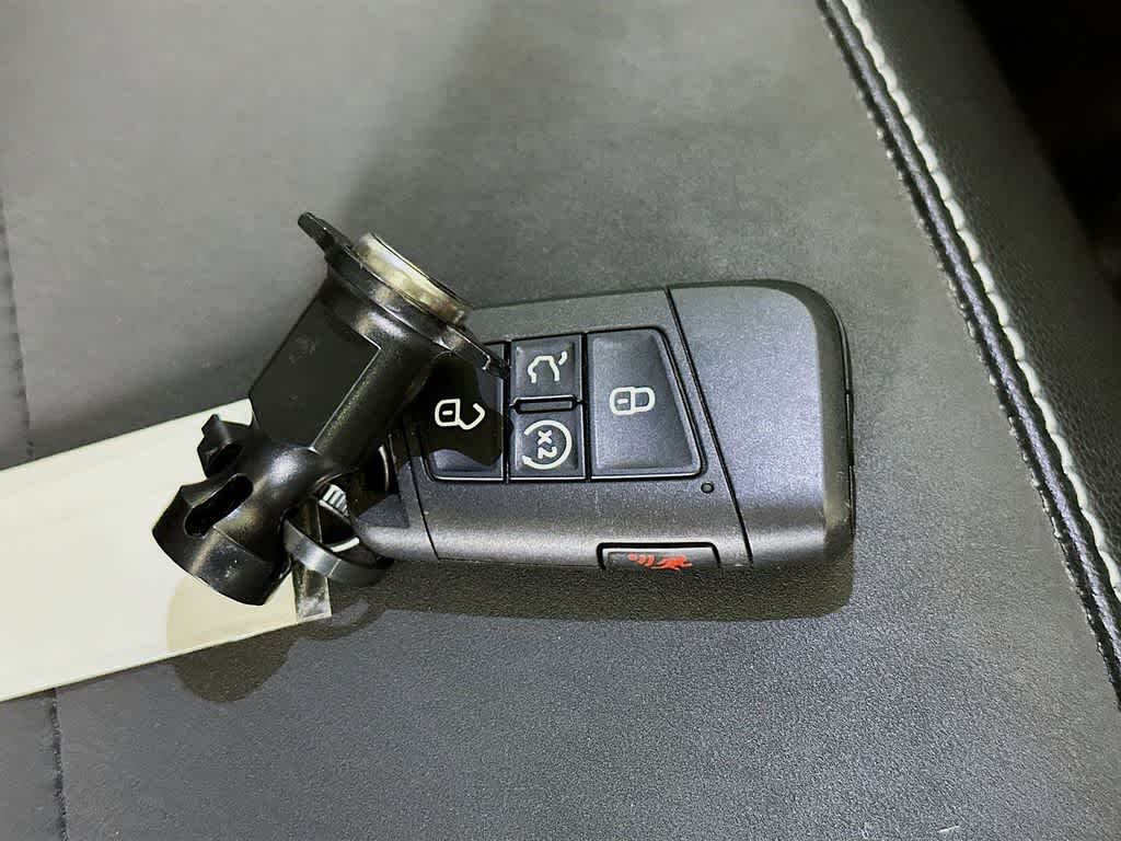 Thumbnail: 2023 Volkswagen Taos - 22