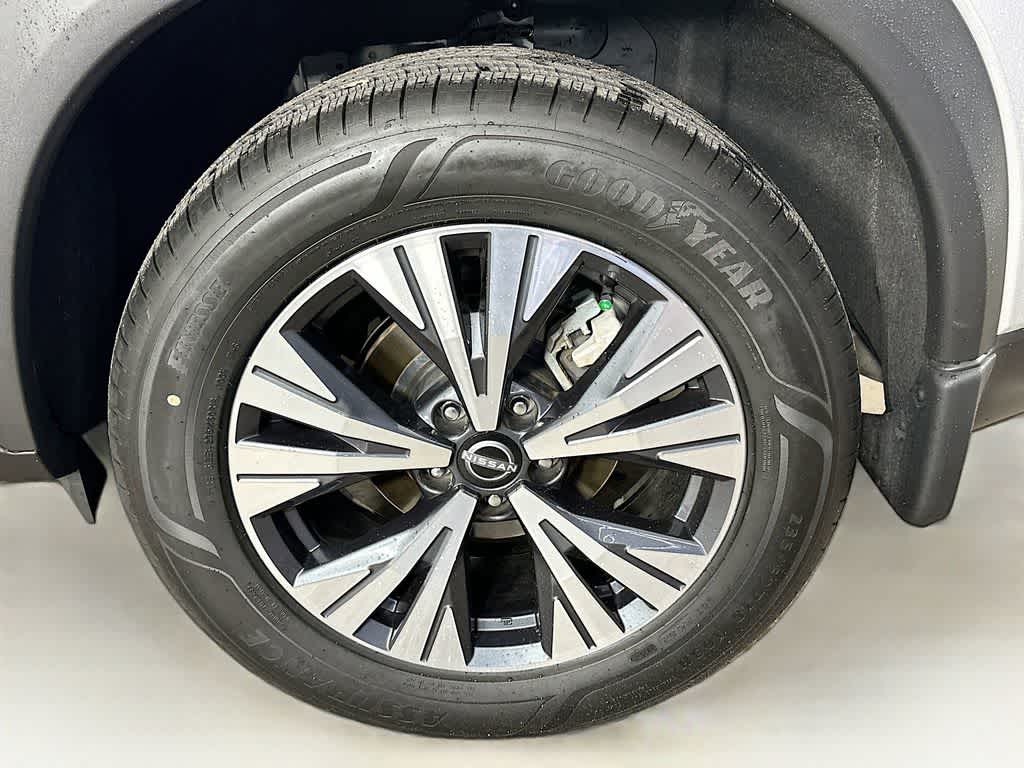 Thumbnail: 2022 Nissan Rogue - 8