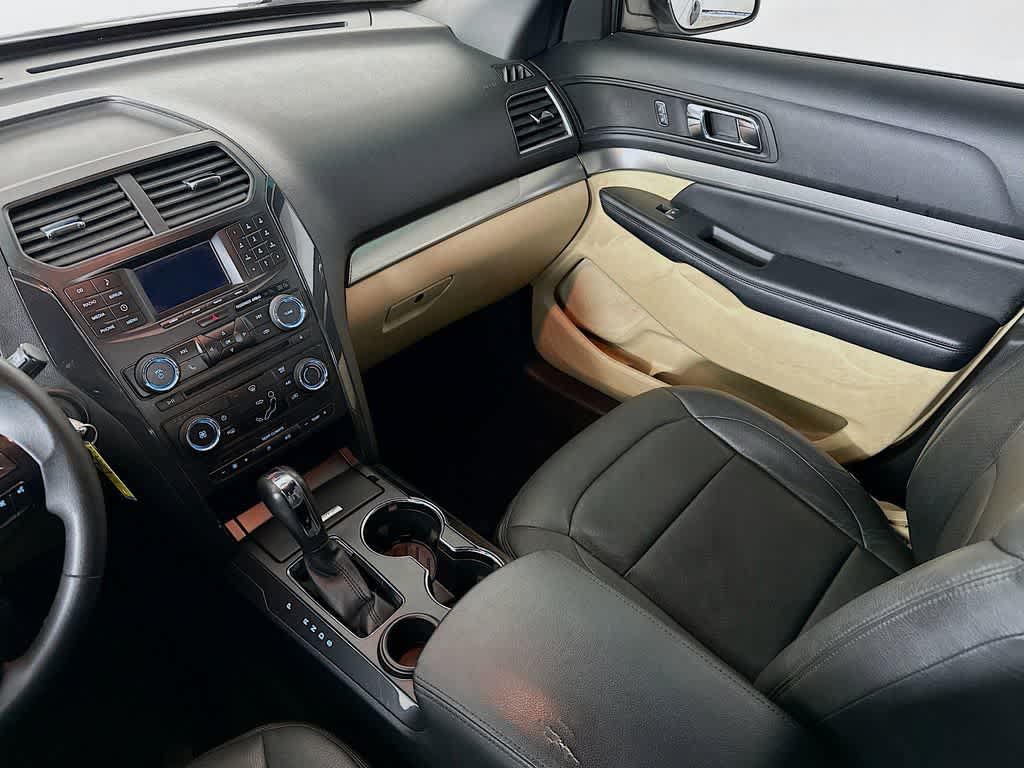 Thumbnail: 2017 Ford Explorer - 10