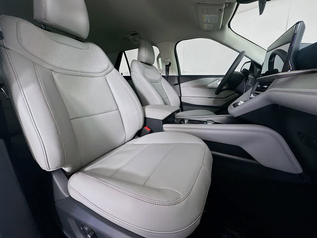 Thumbnail: 2025 Ford Explorer - 15