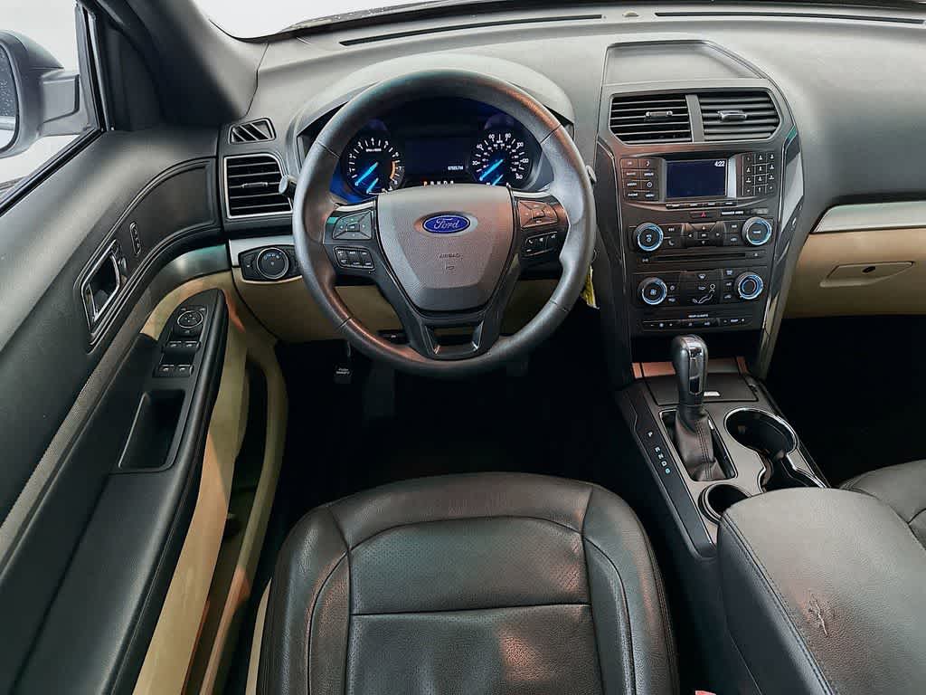 Thumbnail: 2017 Ford Explorer - 9