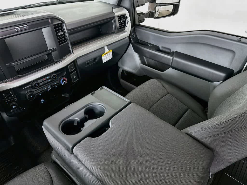 Thumbnail: 2026 Ford F-250 - 11