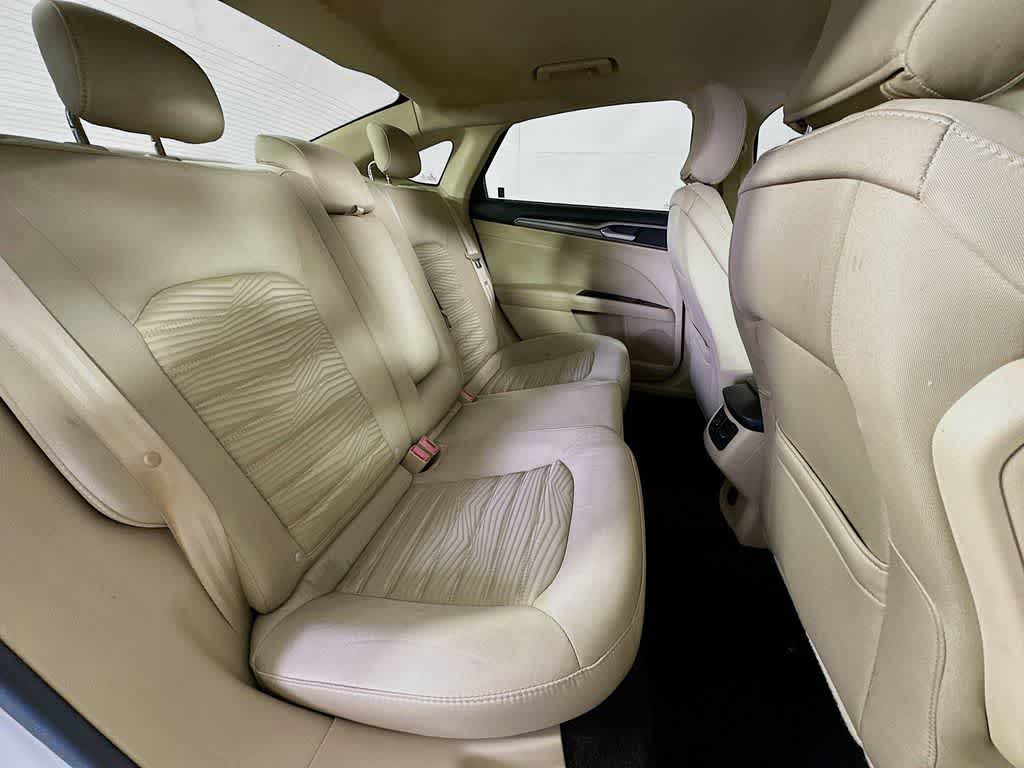 Thumbnail: 2016 Ford Fusion - 30