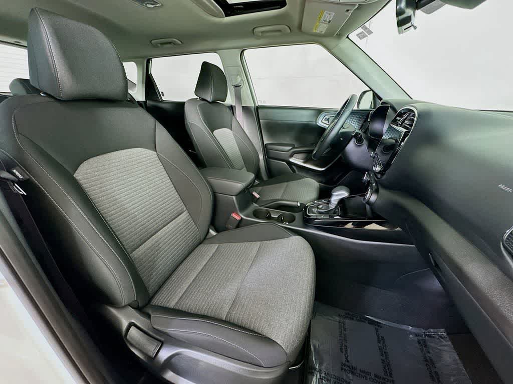 Thumbnail: 2025 Kia Soul - 14